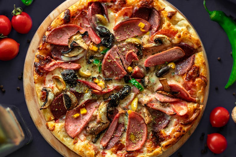 Garden vegetable pizza with roasted vegetables